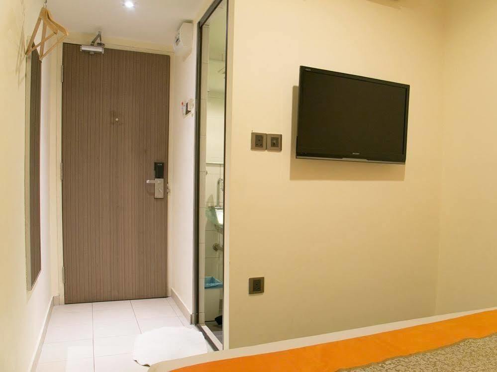 Oyo Rooms Maharajalela Monorail Station Kuala Lumpur Bagian luar foto